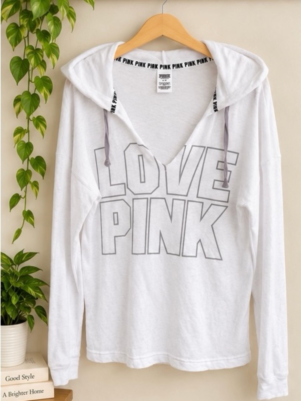 Victoria’s Secret PINK Love Pink White Hooded Sweater S NWOT